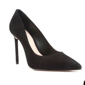 NWOB SCHUTZ black Lou Pump